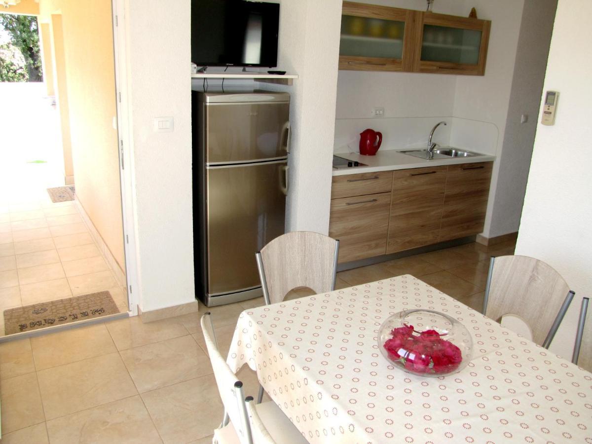 Sunny Apartments بيبينيا المظهر الخارجي الصورة