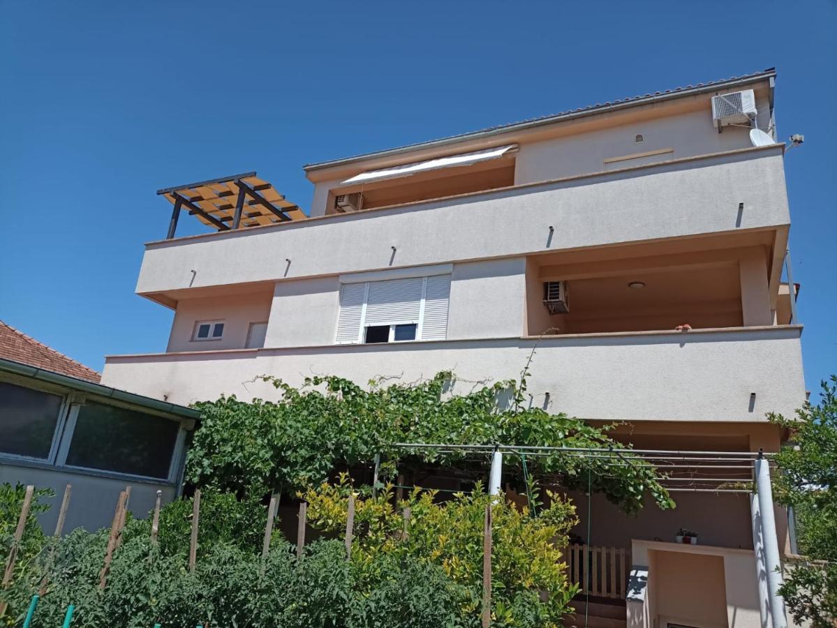 Sunny Apartments بيبينيا المظهر الخارجي الصورة
